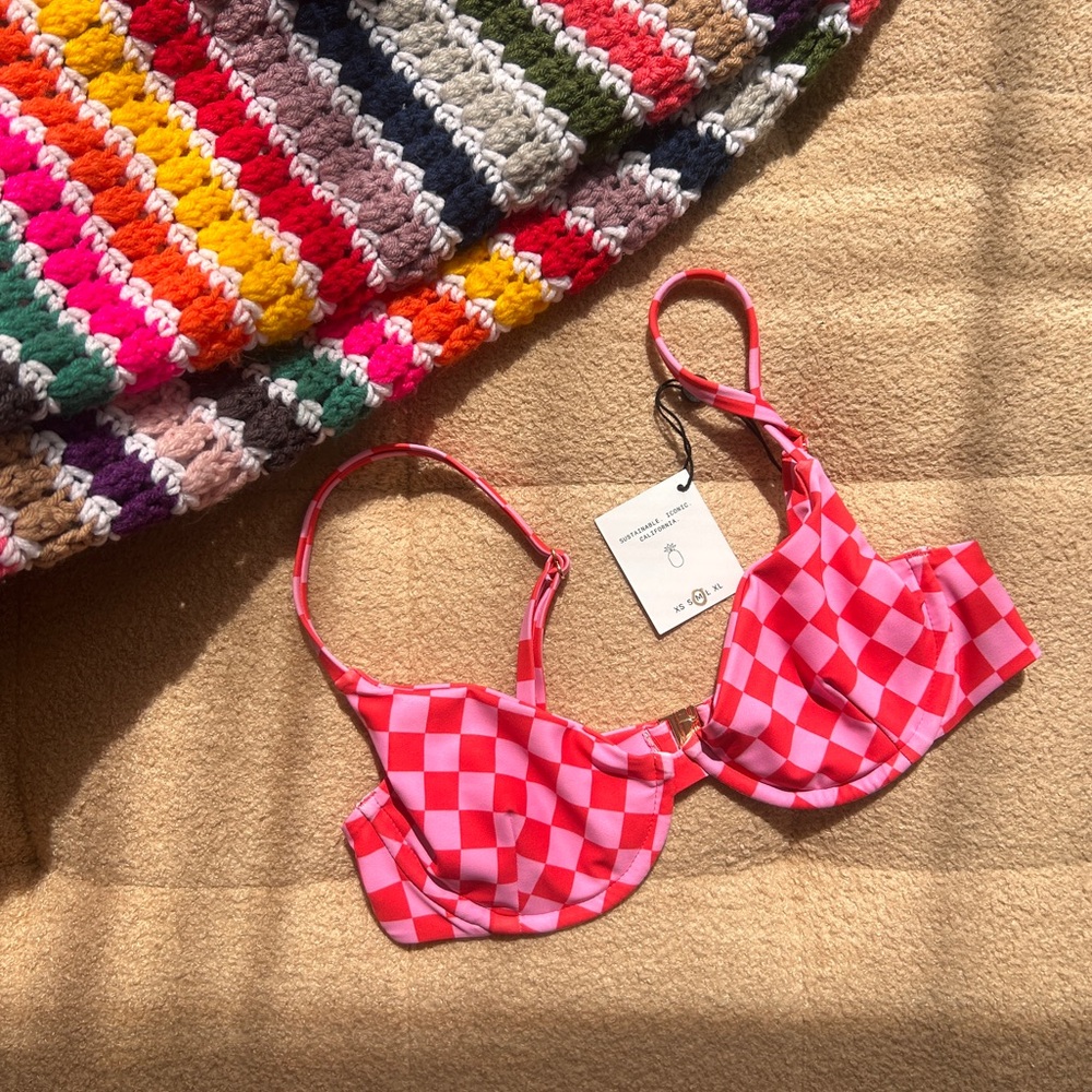 🩷❤️ CLAIRE TOP - DAYTONA (M) from SKATIE